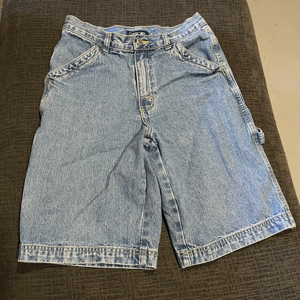 Jean shorts size 14 in children.